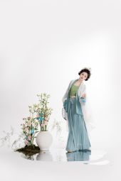 【临江仙】宋制汉服 印金填彩前短后长宋大袖 软百迭裙印金吊带-淘宝网 详情 029.jpg