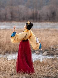 【山海明光】【不思归】传统魏晋汉服交领衫襦齐腰裙复原套装秋冬-淘宝网 主图 006.jpg
