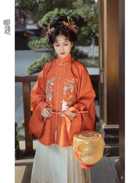 File:明镜华服【百景瑞兔】原创设计明制汉服立领兔补汉服女装-淘宝网 主图 003.jpg