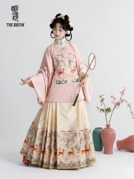 明镜华服 鹿鸣诗音 喜鹊登梅提花缎古装汉服女成人方领补马面裙-淘宝网 主图 005.jpg