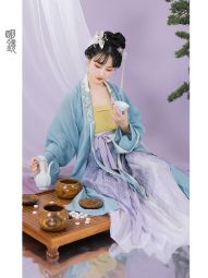 【浅月】明镜华服原创日常上班穿汉服宋制长褙子马面裙-淘宝网 主图 005.jpg