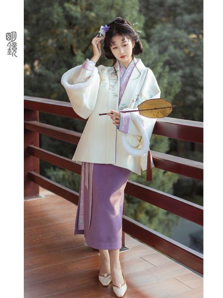 File:明镜华服【望晴雪】原创设计宋制短褙子两片裙汉服女冬季新款-淘宝网 主图 006.jpg