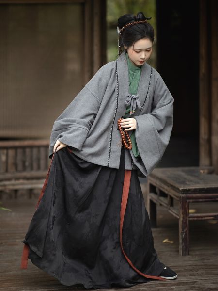 File:汀兰颂原创汉服【百松】魏晋风褶衣曲领中衣八破裙秋冬日常棉麻感-淘宝网 主图 001.jpg