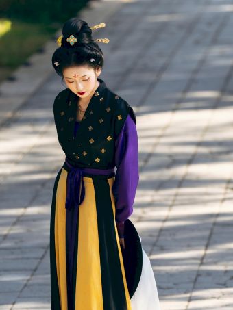 【山海明光】【婆娑】传统唐制汉服垂领衫织金背子十八破间色破裙-淘宝网 主图 001.jpg