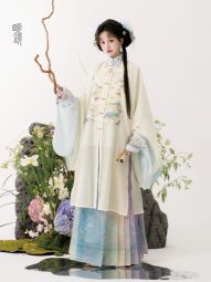 明镜华服【鱼游春水】新中式汉服2024新款马面裙套装成人古装女夏-淘宝网 主图 006.jpg