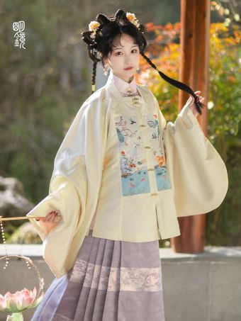 明镜华服【有狸猫】明制汉服女春季方领补琵琶袖刺绣 半袖补服-淘宝网 主图 001.jpg