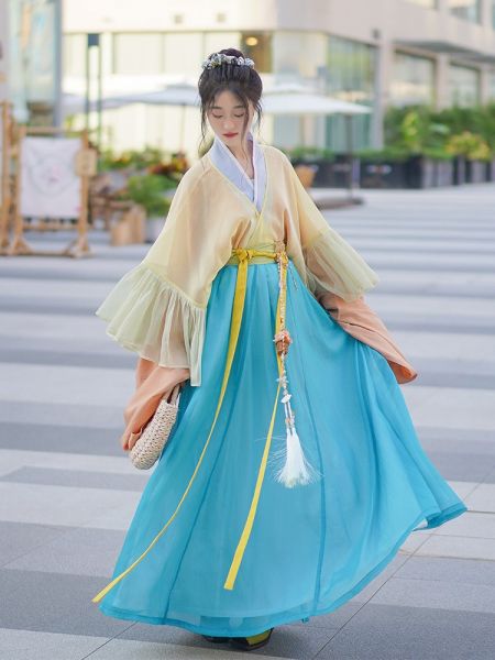 File:花朝记|复晋系列|晋制汉服垂顺版|风吟|晋制单襦半袖穿孔破裙-淘宝网 主图 001.jpg