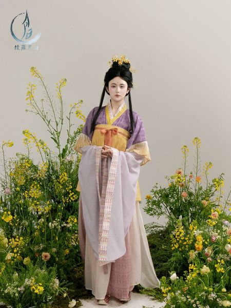 File:4月12日20点开售【春宴游】绫罗月白 原创南北朝大袖襦汉服套装女-淘宝网 主图 004.jpg