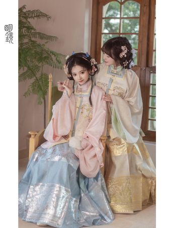 明镜华服【森林时光机】方领补织金马面裙原创明制汉服女-淘宝网 主图 001.jpg