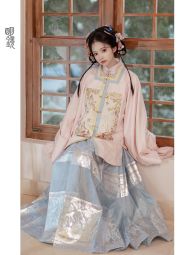 明镜华服【森林时光机】方领补织金马面裙原创明制汉服女-淘宝网 主图 006.jpg