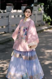【现货】春词与兔兔明制暗花纱方领补服马面裙汉服-淘宝网 主图 001.jpg