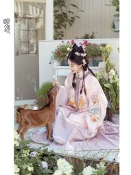 明镜华服【葵喵】刺绣猫咪比甲立领琵琶袖原创设计明制汉服女-淘宝网 主图 005.jpg