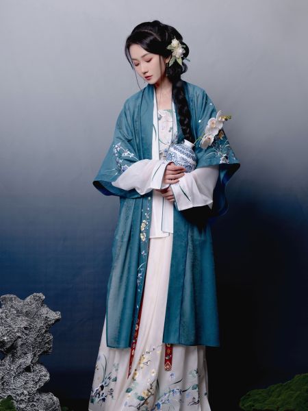File:燕云织造【一枝春】宋制现货长干寺飞机袖原创汉服女国风大典秀款-淘宝网 主图 003.jpg