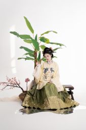桑谣记 【一鹤】明制汉服绣花缎面方领半袖补服 对穿交-淘宝网 主图 001.jpg