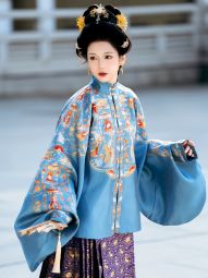 【山海明光】【玉桂满地兔】明汉服立领妆花通肩短袄满地金马面裙-淘宝网 主图 006.jpg
