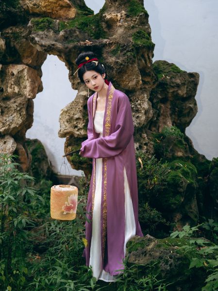 File:【山海明光】【不可追】现货宋制汉服歌乐长褙子仿黄昇吊带百迭裙-淘宝网 主图 003.jpg